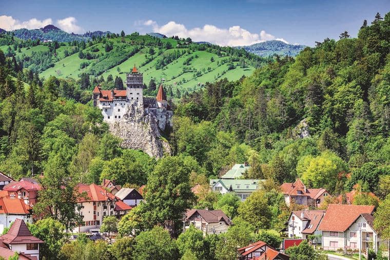/Assets/Desktop/CruiseGallery/Thumb/gemsofsoutheasteurope_transylvania_brancastle_ss_453922699_gallery.jpg