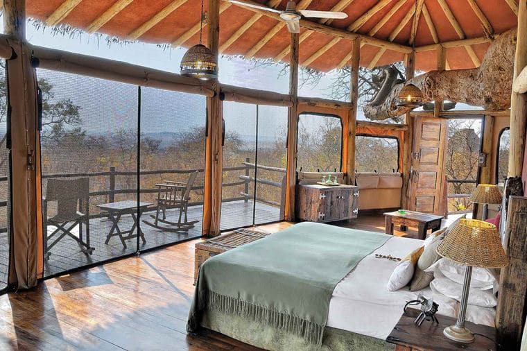 /Assets/Desktop/CruiseGallery/Thumb/goldentrails_TarangireTreetops_bedroom_gallery.jpg