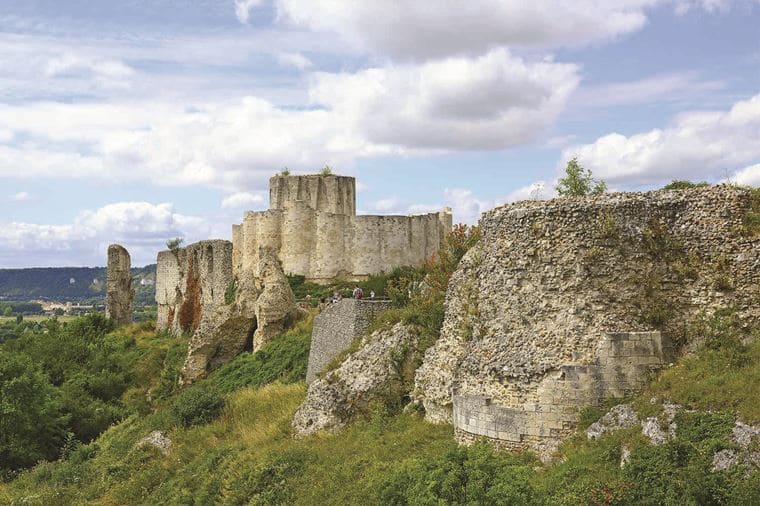 /Assets/Desktop/CruiseGallery/Thumb/parisnormandy_ss154193150_ChateauGaillard_gallery.jpg
