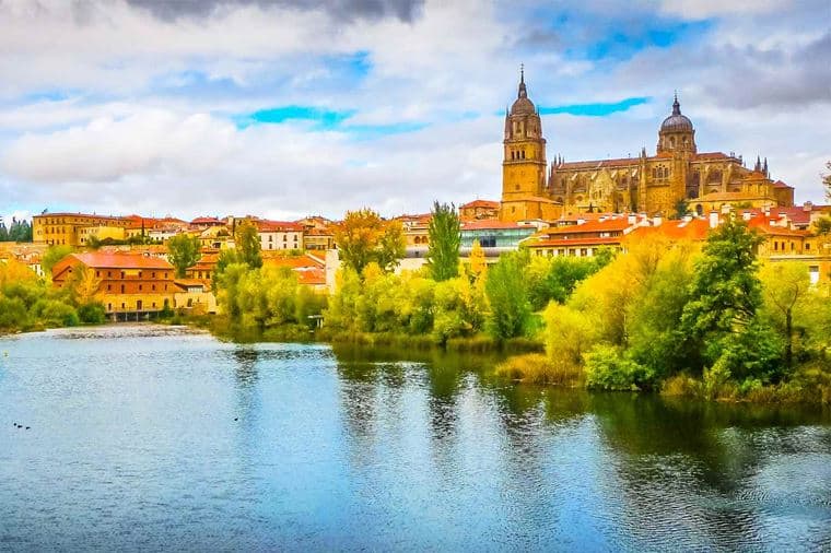 /Assets/Desktop/CruiseGallery/Thumb/portwineflamenco_spain_salamanca_ss_418098367_gallery.jpg