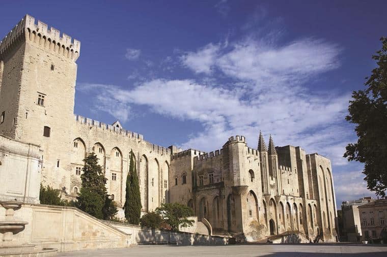/Assets/Desktop/CruiseGallery/Thumb/provencespain_avignon_papalpalace_ss_253340284_gallery.jpg