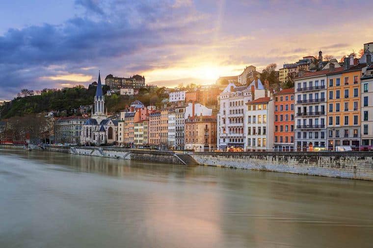 /Assets/Desktop/CruiseGallery/Thumb/provencespain_lyon_ss_154603820_gallery.jpg